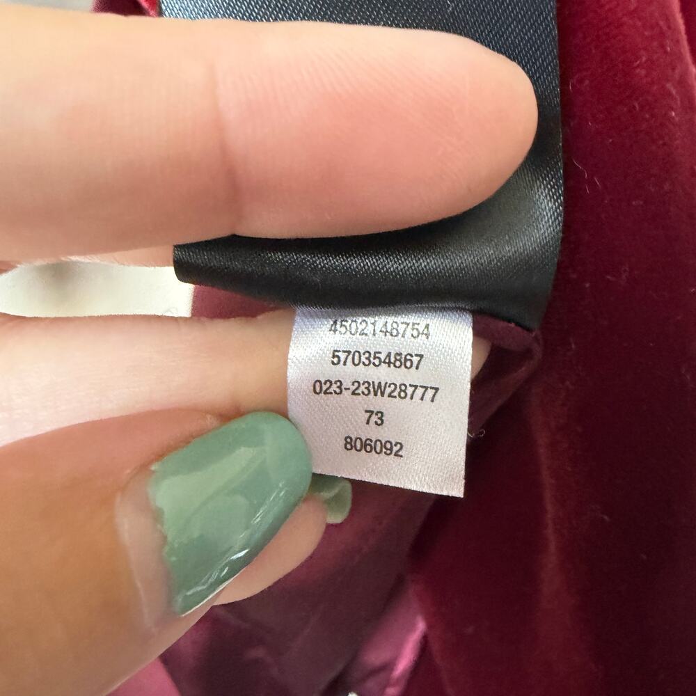 White House Black Market Burgundy Velvet Relaxed Blazer NWT Size 2 - Picture 6 of 6